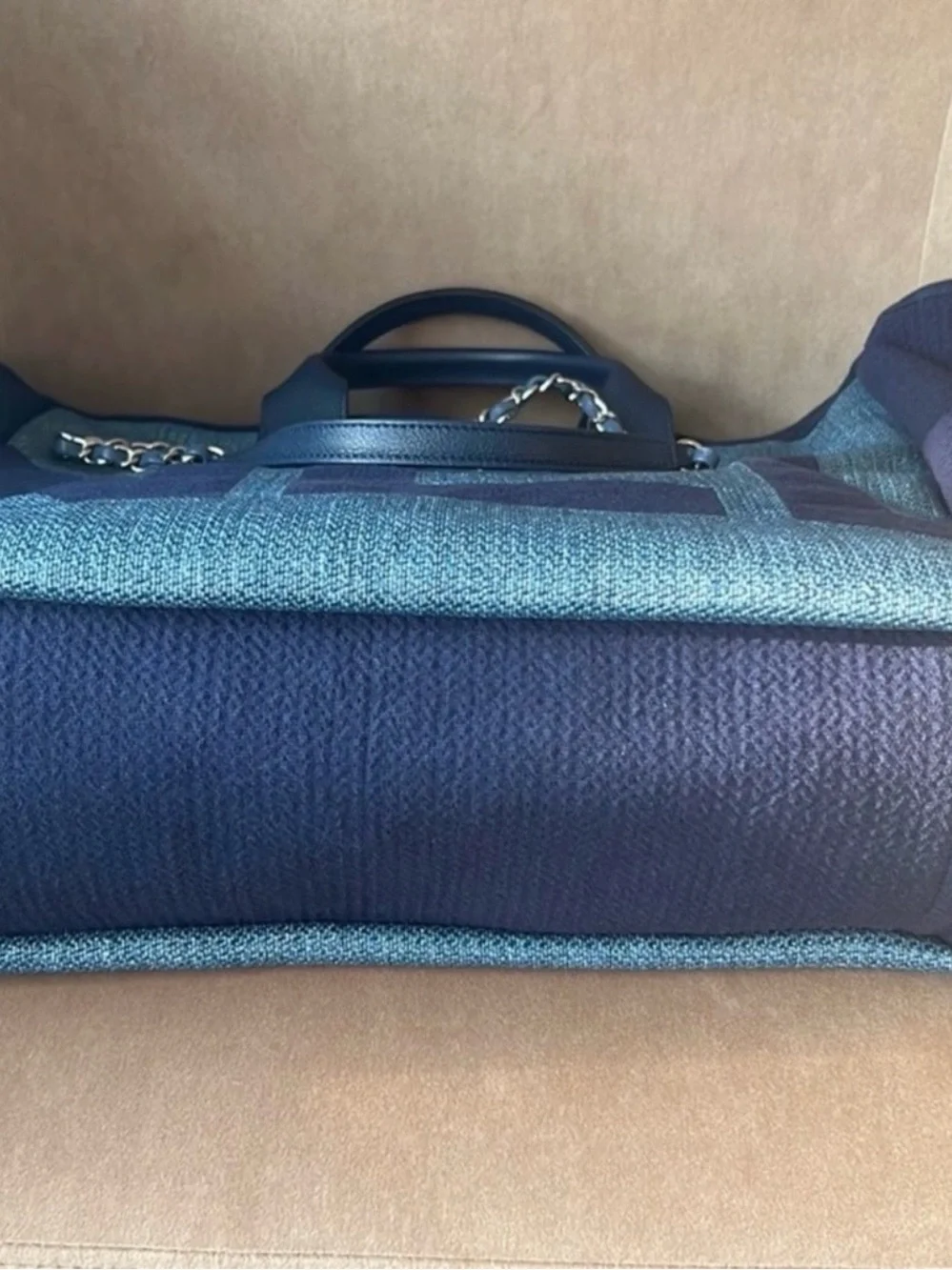 CHANEL XL DEAUVILLE Canvas Tote NEW - Picture 6 of 8